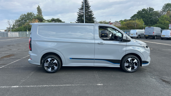 Ford Transit Custom 320 L1 Diesel Awd 2.0 EcoBlue 170ps H1 Van Sport Auto - Image 9